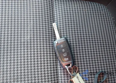 2018 Hyundai Kona Se из США, поврежденный, VIN KM8K12AA6JU091600